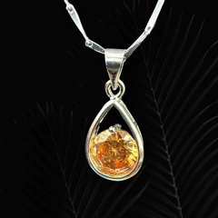 Aveline Pendant Chain- Sunshine Amber